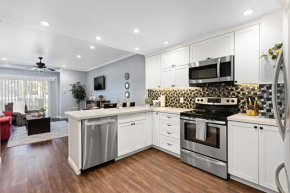 629 Walk to Restaurants Close to Golf and Spa Luxury Inside the gates